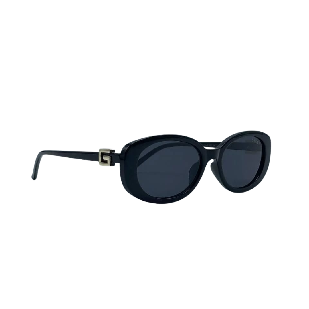 Gucci Oval