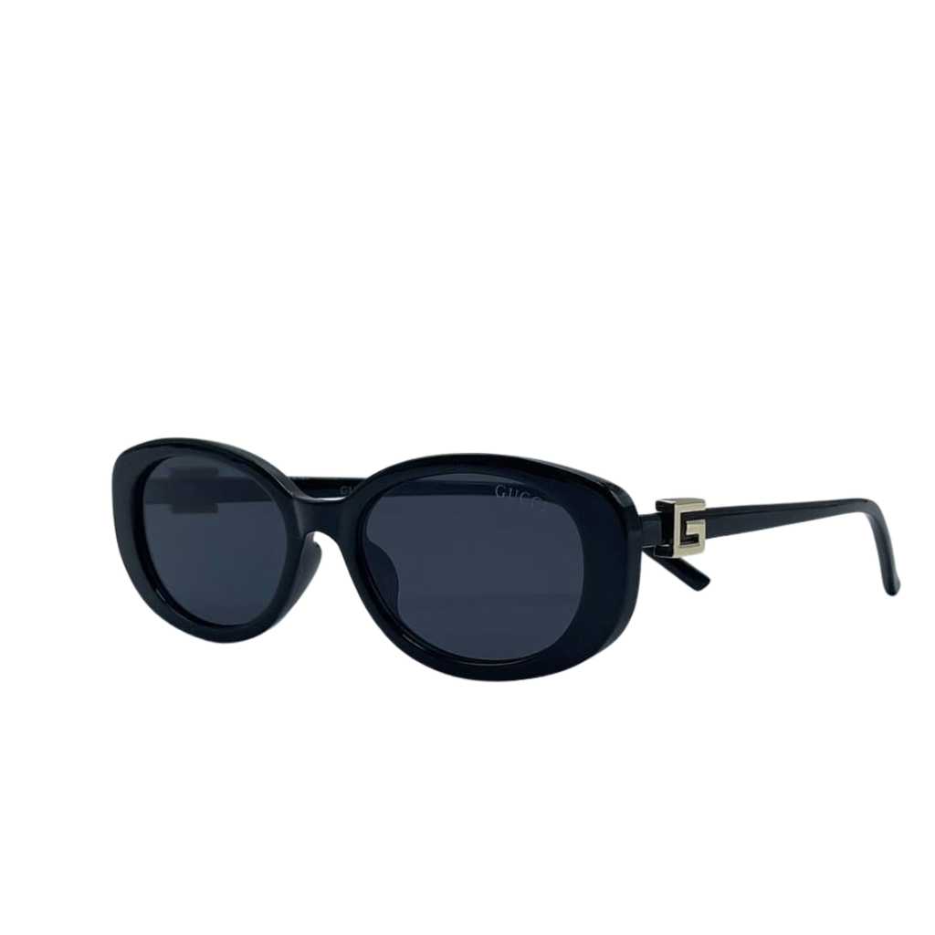 Gucci Oval